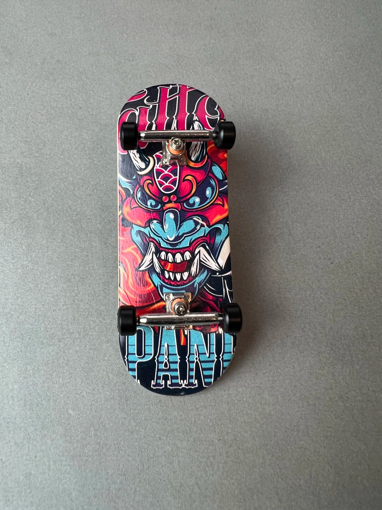 Fingerboard Pro de 34 mm Abyss Walker con tabla de madera de arce