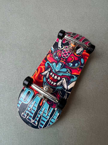 Fingerboard profesional Finger3Flip listo para hacer trucos